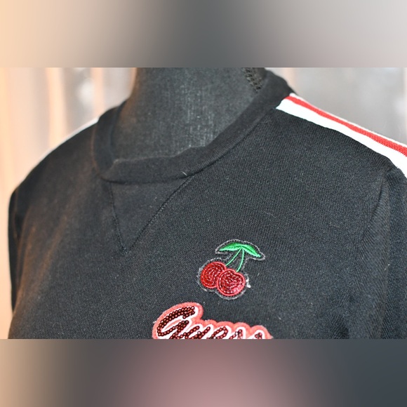 Guess Sweater - Picture 7 of 15